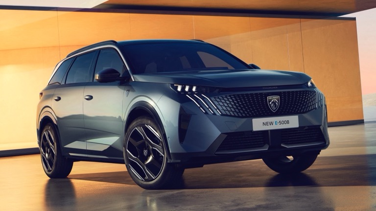 Peugeot e 5008 97 kWh Long Range