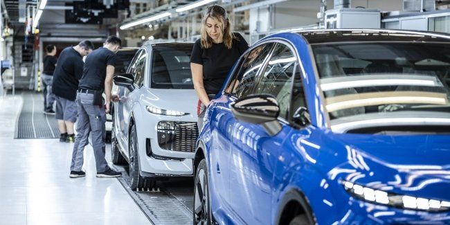Audi запустила серийное производство электромобиля A2 e-tron