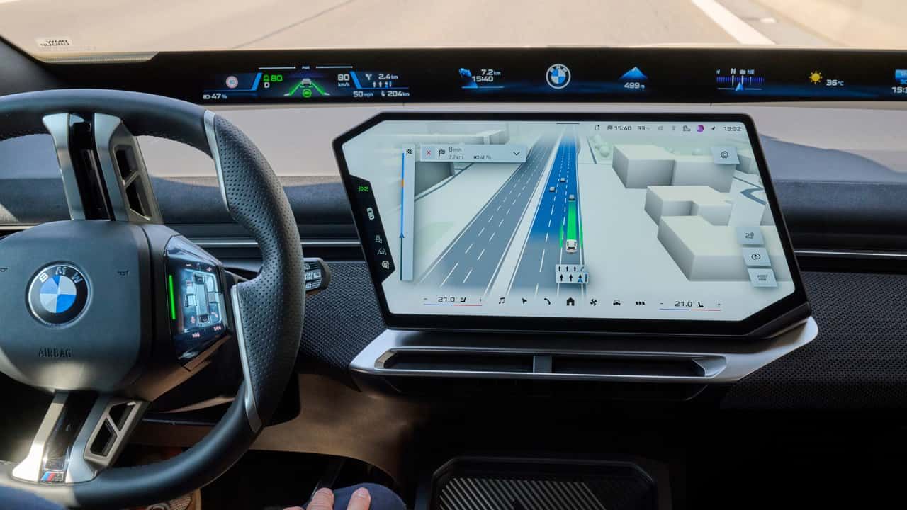 BMW оновлює навігацію в стилі Tesla: 3D-карти та автопілот